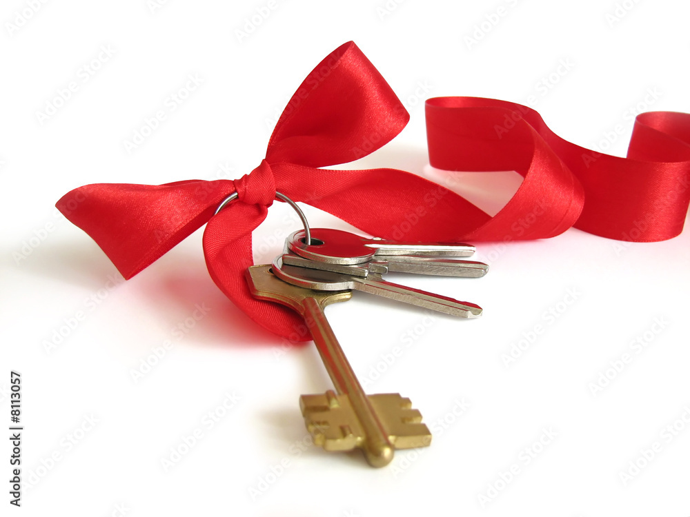 带红丝带的房子钥匙