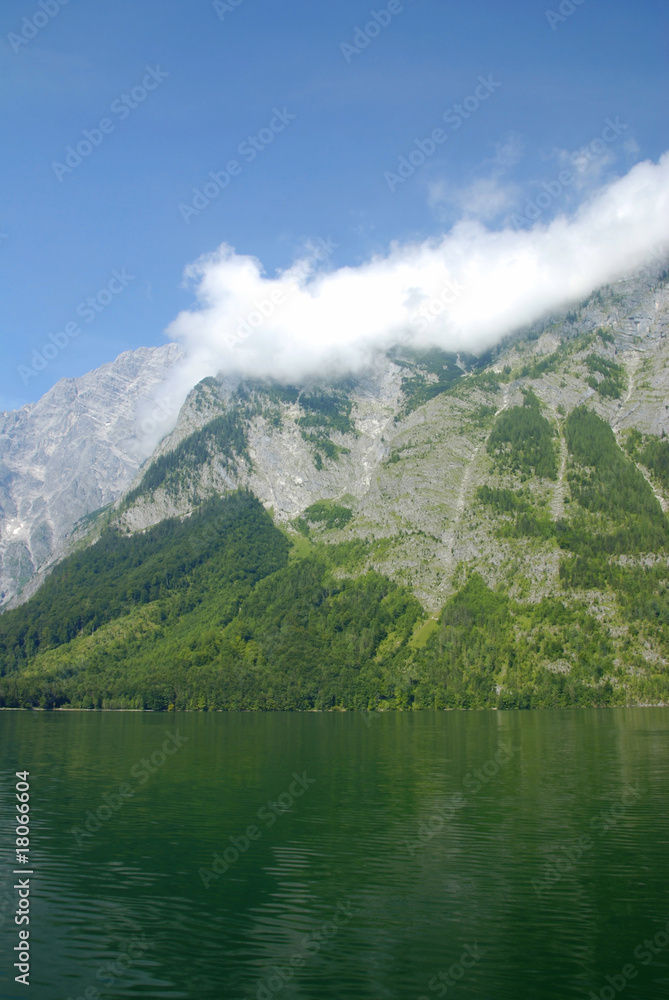 阿尔卑斯湖