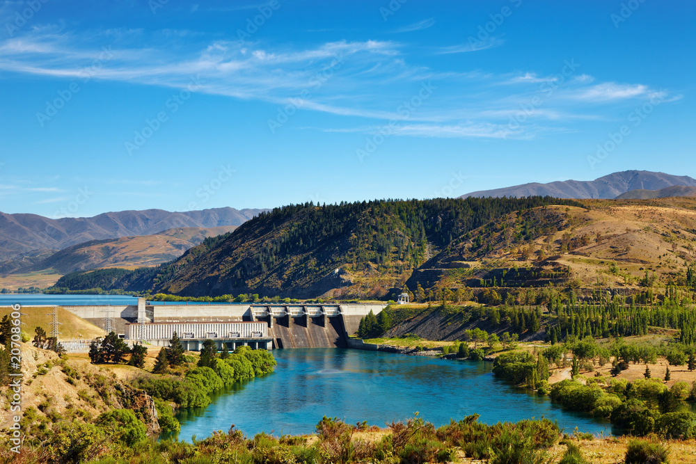 新西兰Aviemore水电站大坝