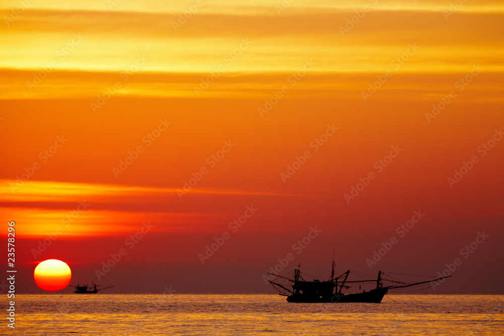 金色日落，泰国昌岛