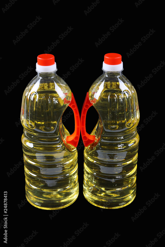 两瓶食用油