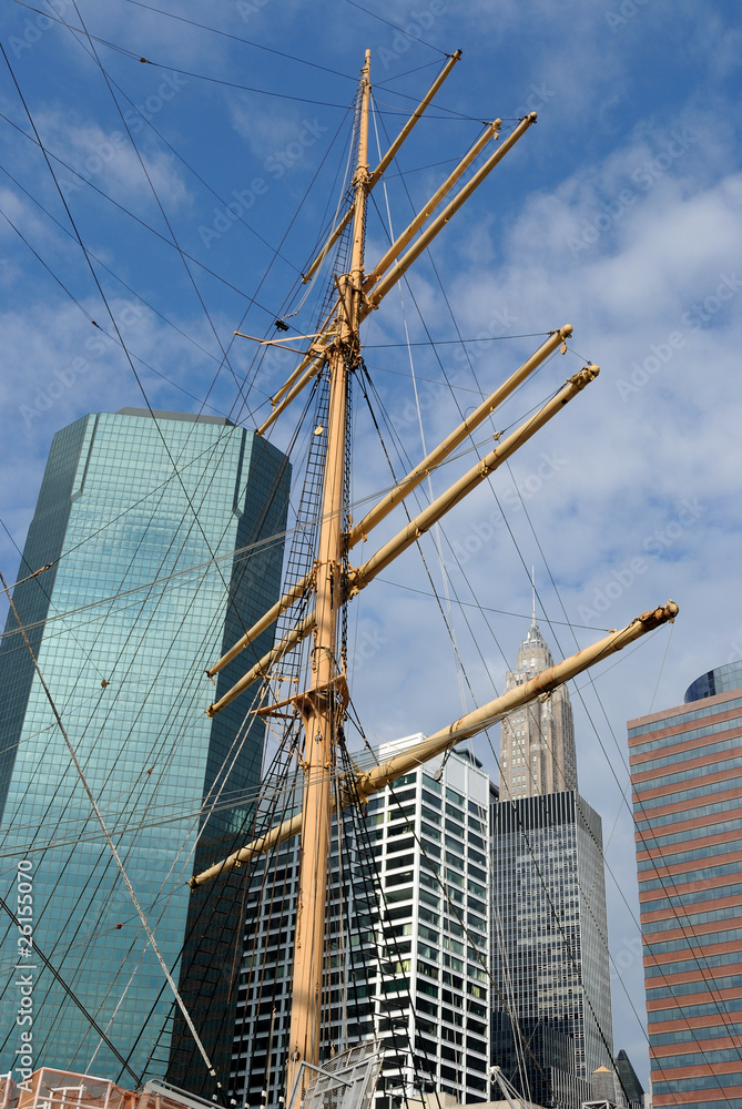 桅杆和摩天大楼