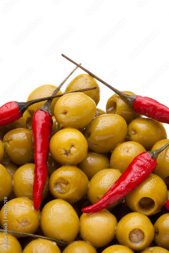 Many olives and pepper