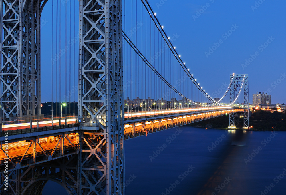 乔治华盛顿大桥连接新泽西州和纽约市