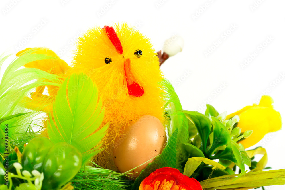 复活节小鸡和鲜花装饰