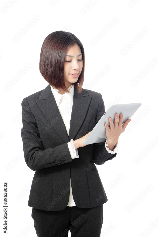 快乐的商业女性使用平板电脑