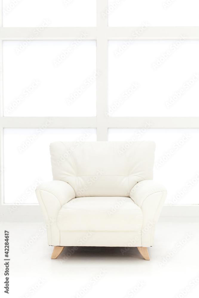 客厅的白色沙发