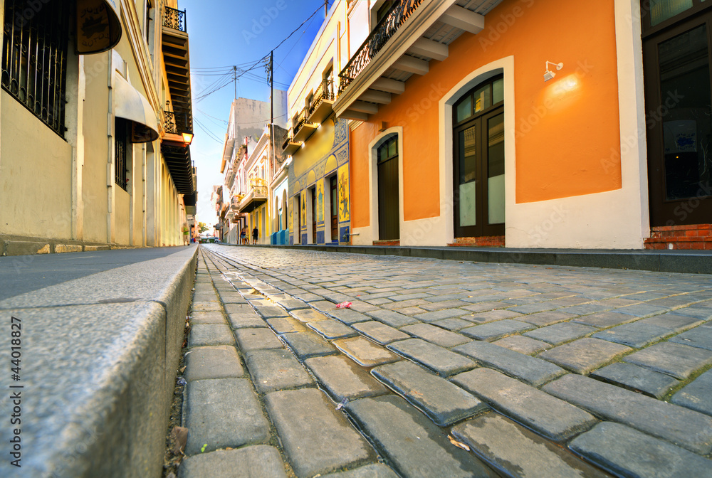 波多黎各圣胡安的鹅卵石街道