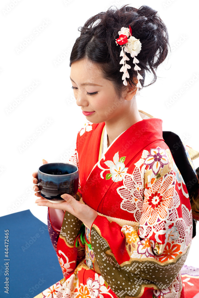日本和服女人喝日本茶