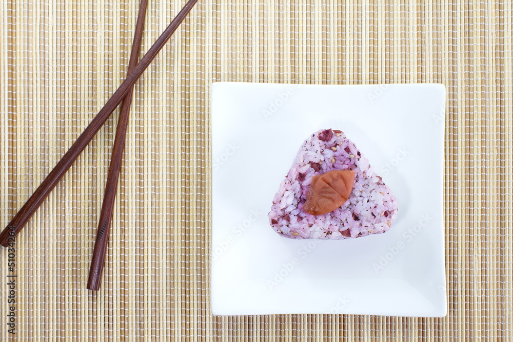 Japanese cuisine, onigiri
