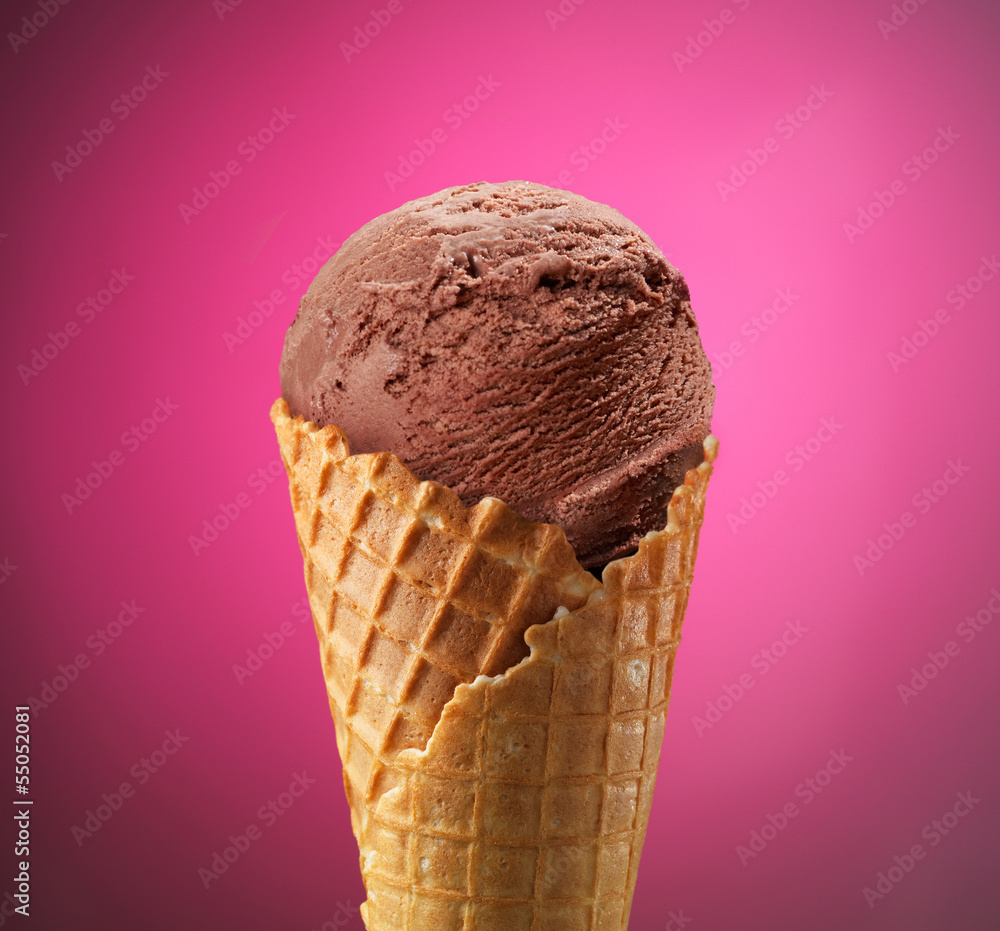 棕色背景巧克力冰淇淋
