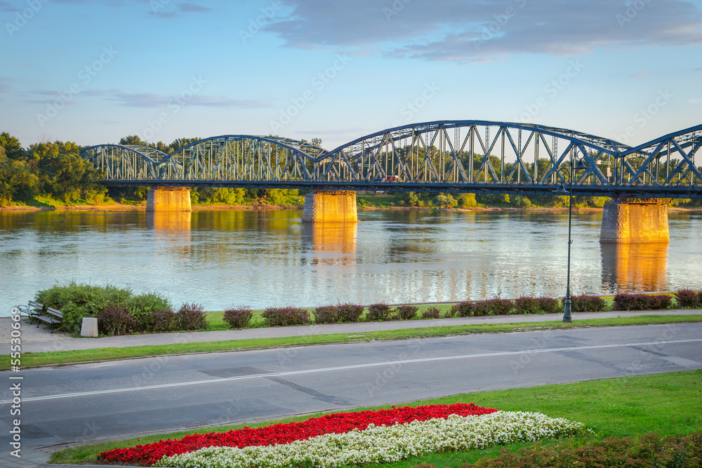 波兰托伦维斯瓦河上的老桥