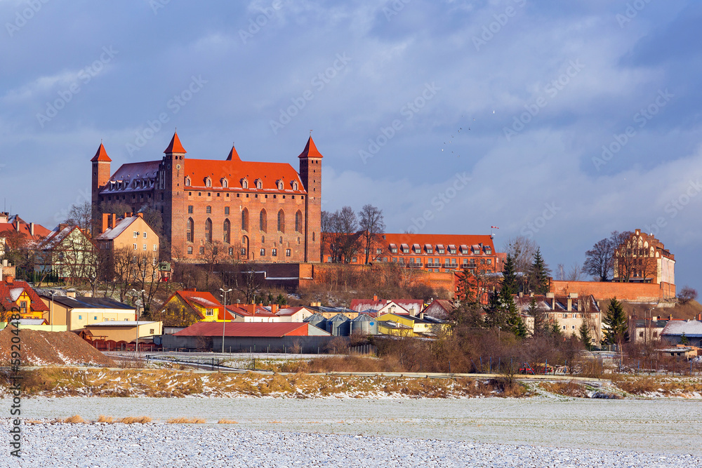 波兰维尔日卡河Gniew镇的条顿城堡