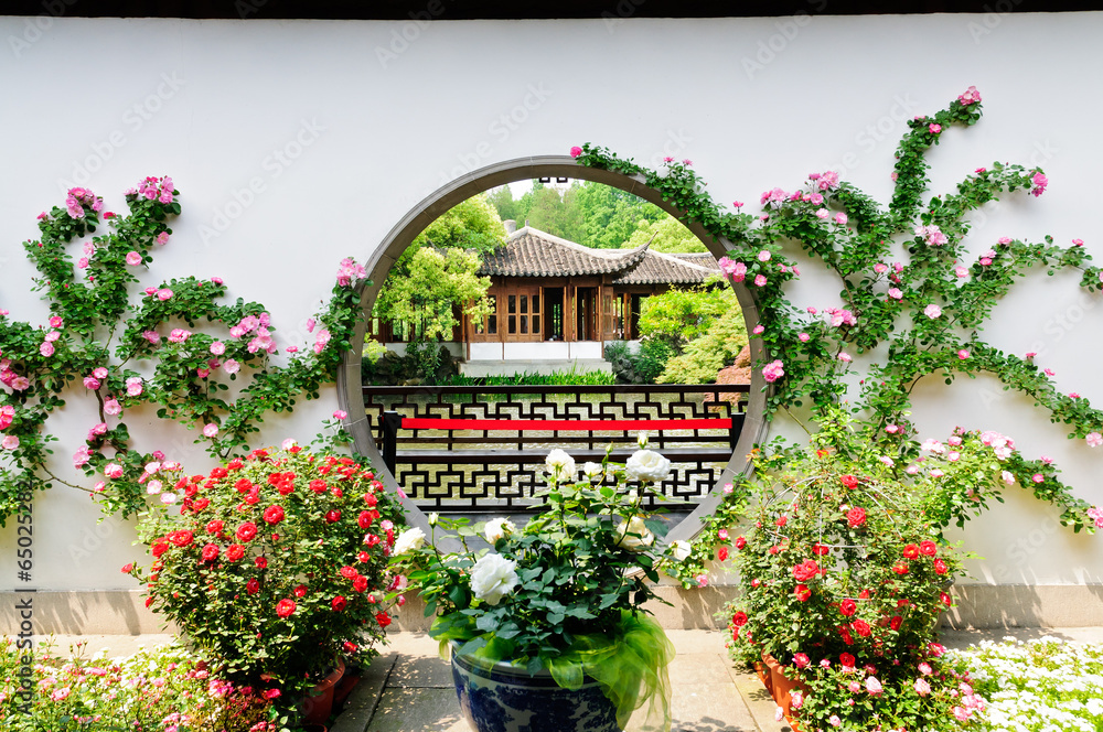 Hangzhou traditional gardens锛� in China
