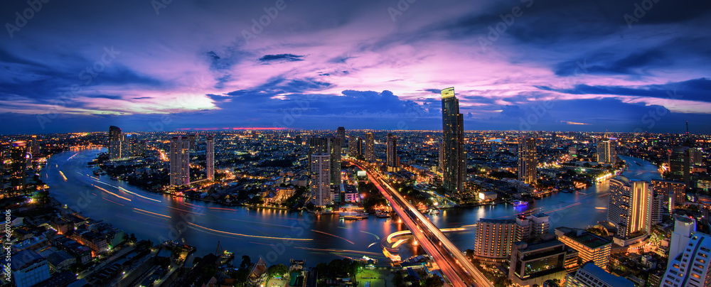 曼谷城市河流景观