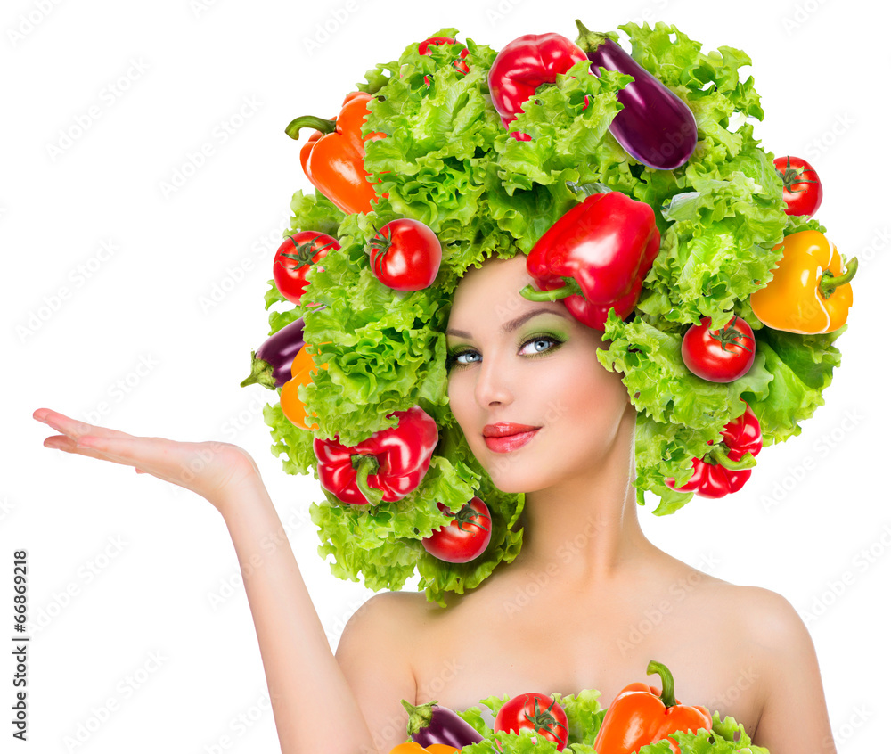 蔬菜发型的美女。节食概念