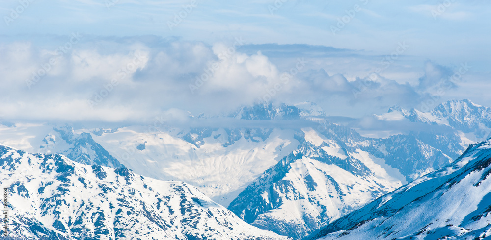 马特洪峰的雪山景观