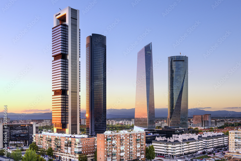 西班牙马德里，位于Cuatro Torres的金融区