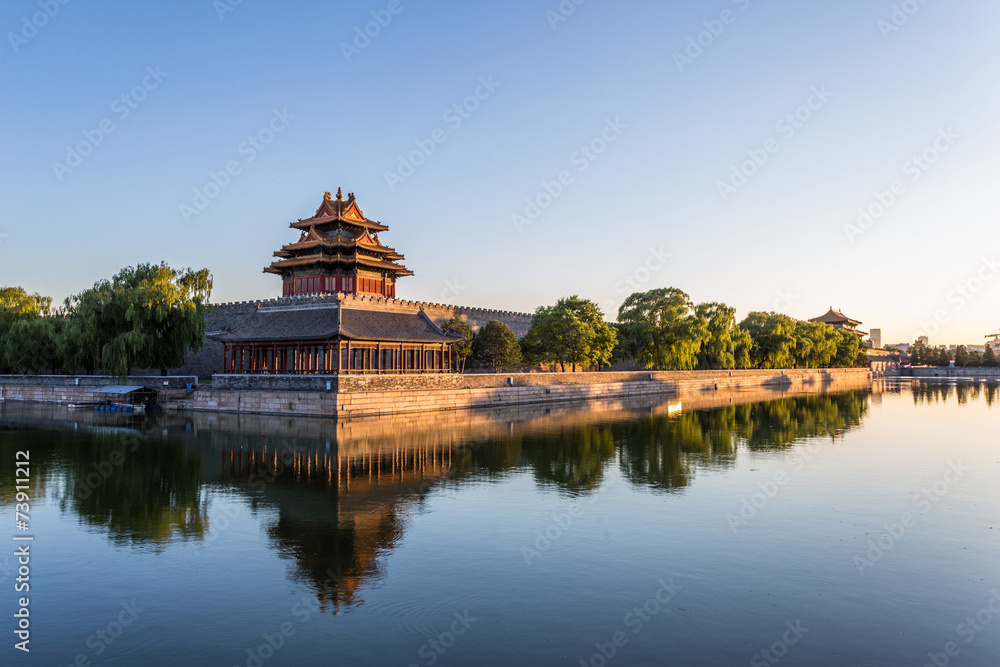 中国北京故宫护城河和望塔