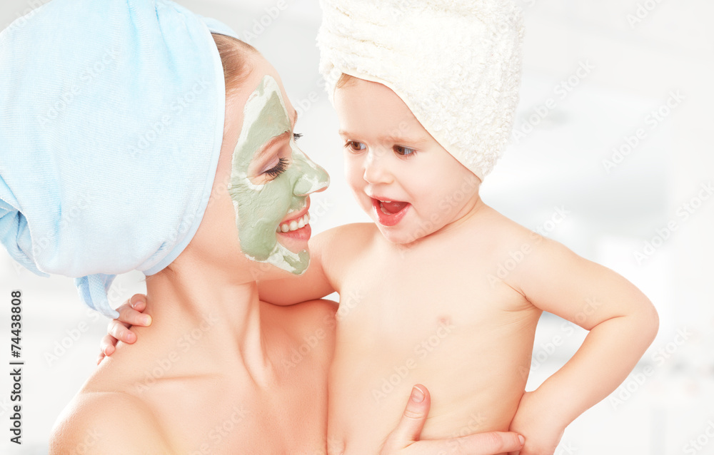 面部皮肤浴室面膜的家庭美容护理