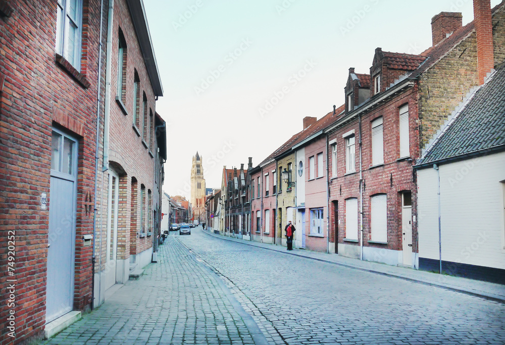 布鲁日古老的中世纪小街