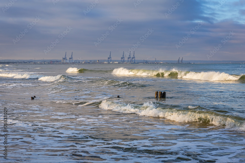波兰，波罗的海冬季的巨浪