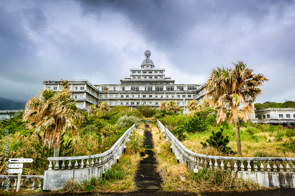日本八重岛废弃酒店