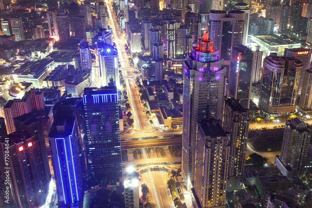 天际线，现代城市深圳夜晚的城市景观