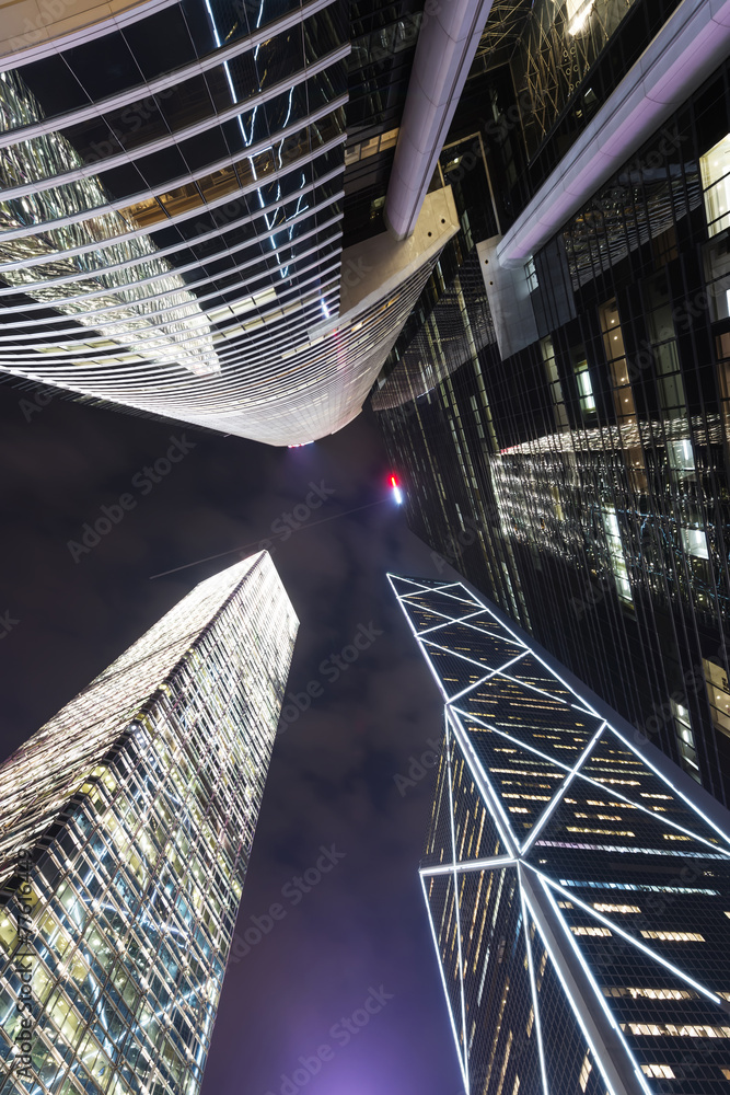 看看香港金融区的摩天大楼