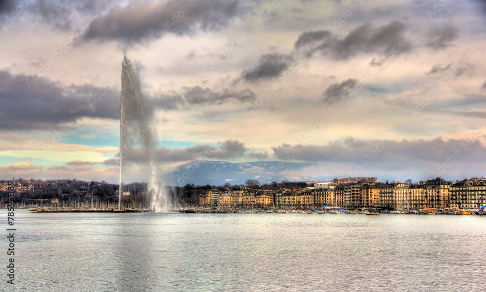 日内瓦与Jet dEau喷泉之景-瑞士