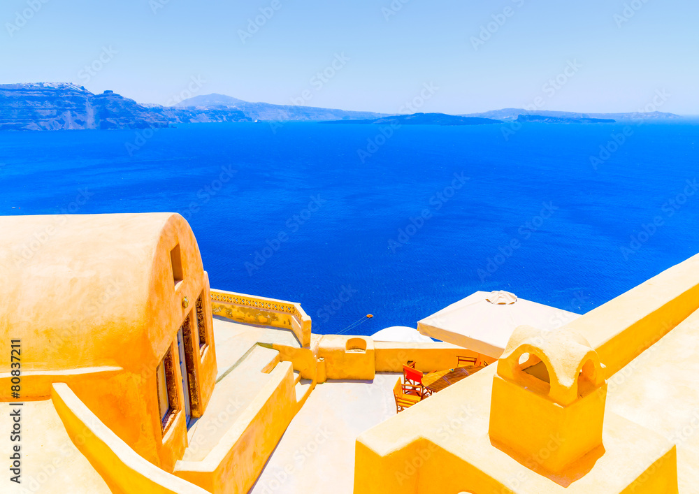 从希腊圣托里尼岛的画报Oia看大海