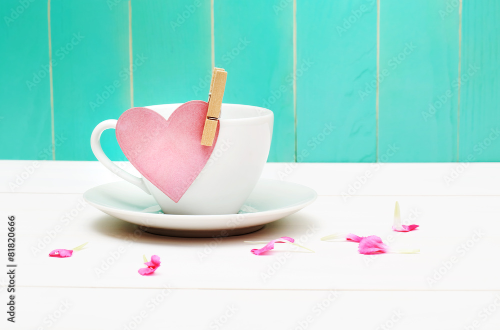 Coffee cup with heart tag