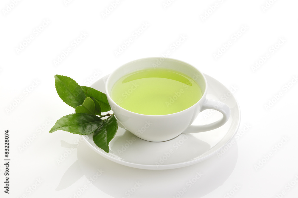 日本绿茶和新鲜绿茶叶