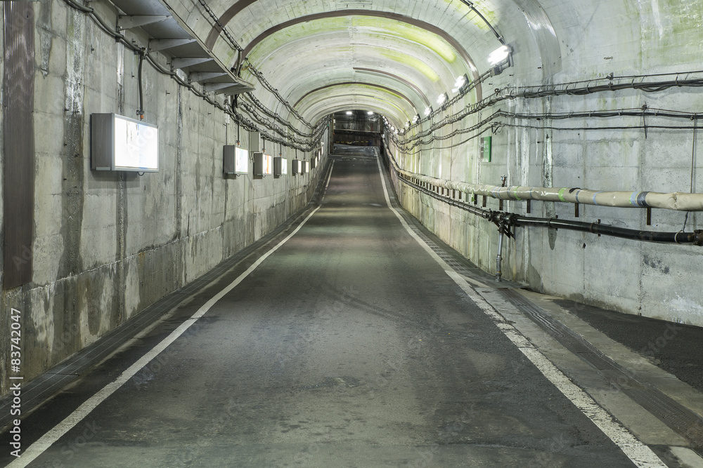 现代公路车辆运输隧道