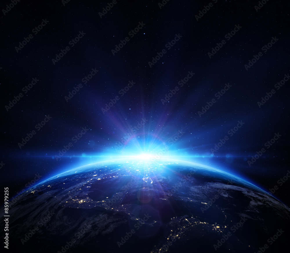 太空中日出的地球——美国地平线上的蓝色光芒