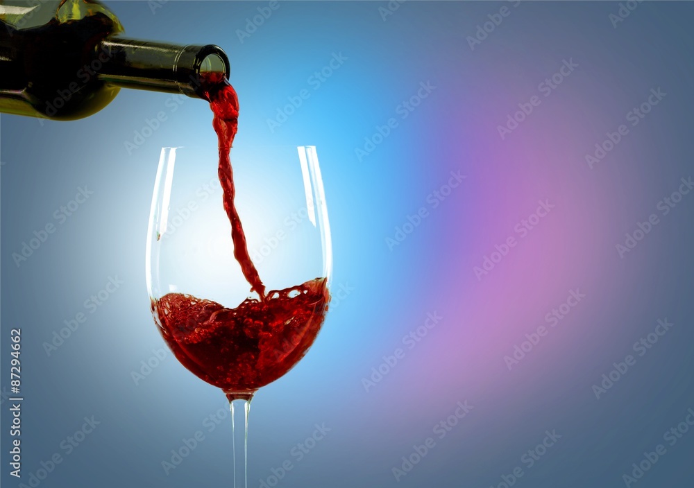 葡萄酒，倒酒，玻璃杯。