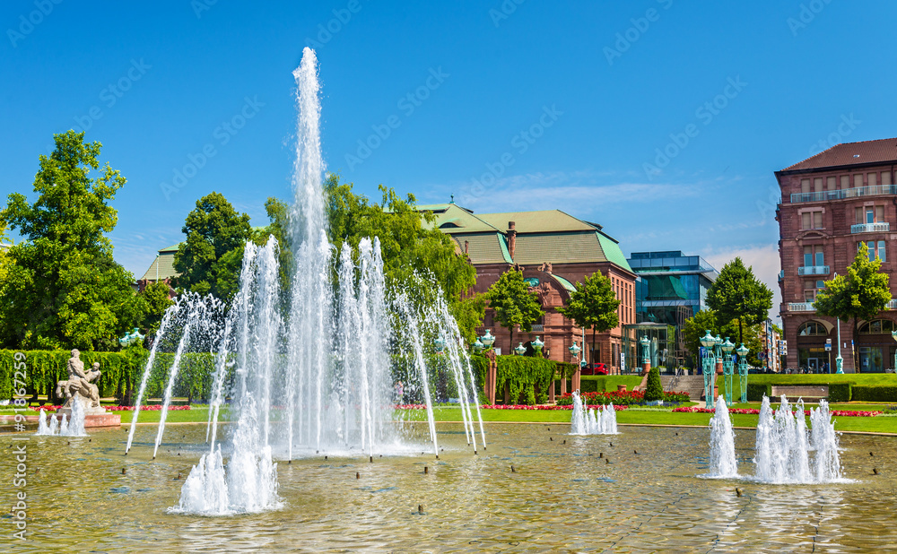 Wasserspiele fountain on Friedrichsplatz square in Mannheim - Ge