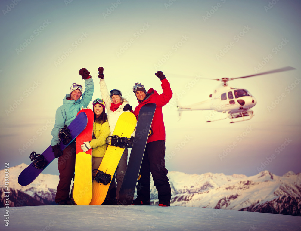 滑雪运动员成功运动友谊滑雪概念