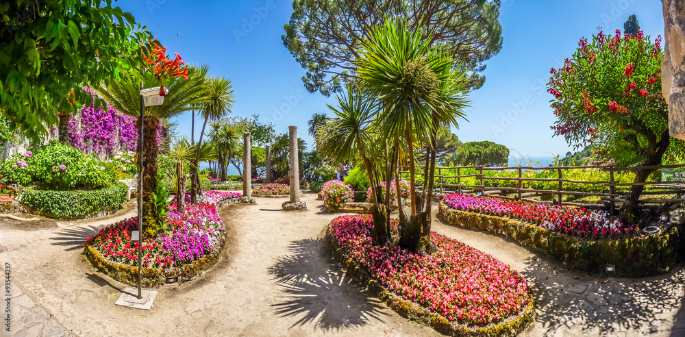 意大利阿马尔菲海岸拉韦洛著名的鲁弗洛别墅花园