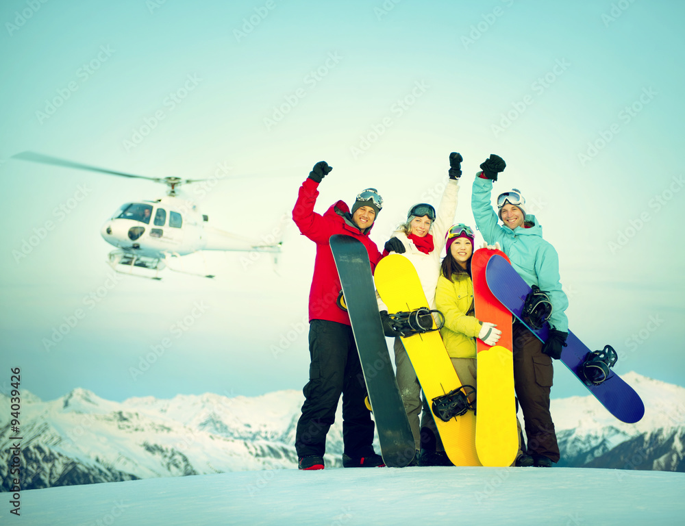 滑雪运动员成功运动友谊滑雪概念