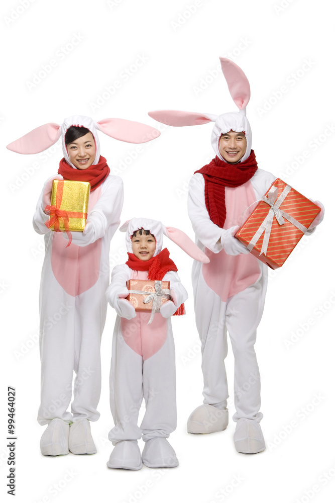 庆祝兔年的家人