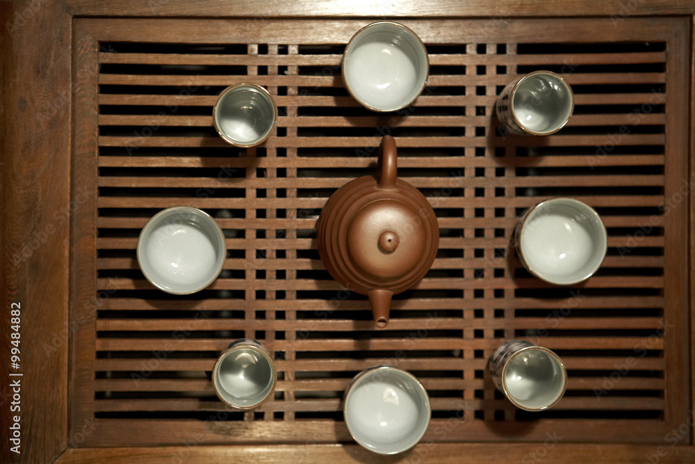 茶壶、茶杯和碗
