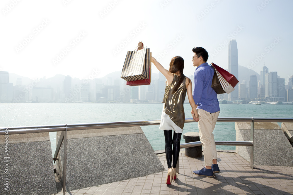 香港维多利亚港购物袋时尚年轻情侣