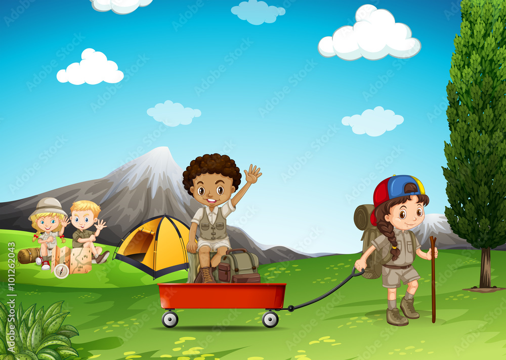 孩子们在野外露营和玩耍