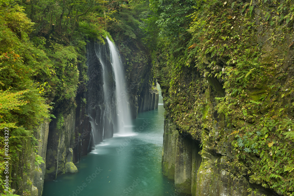 日本九州岛上的高千穗峡谷
