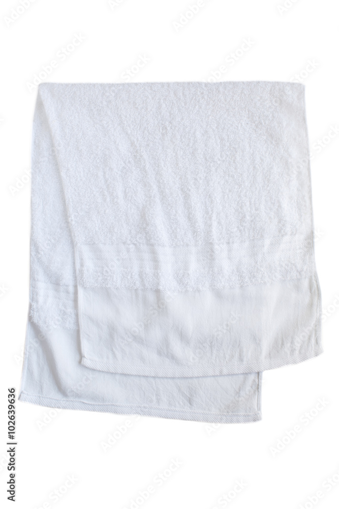 白色背景上隔离的白色清洁毛巾