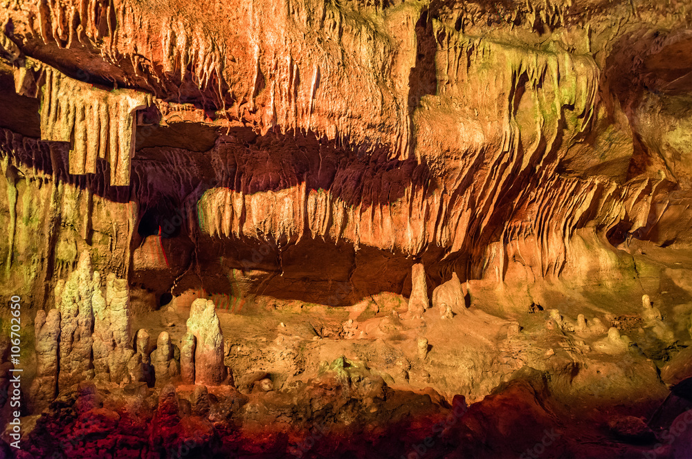 Kutaisi附近的Sataplia洞穴内部