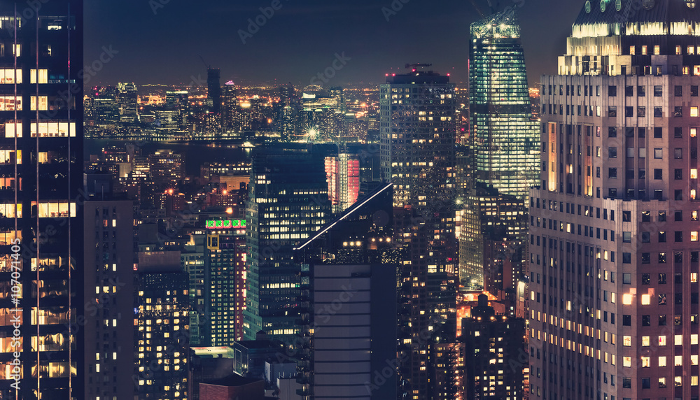 纽约市夜晚的天际线