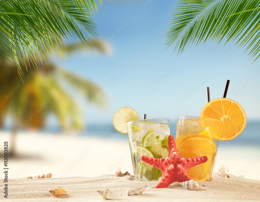 夏日沙滩鸡尾酒