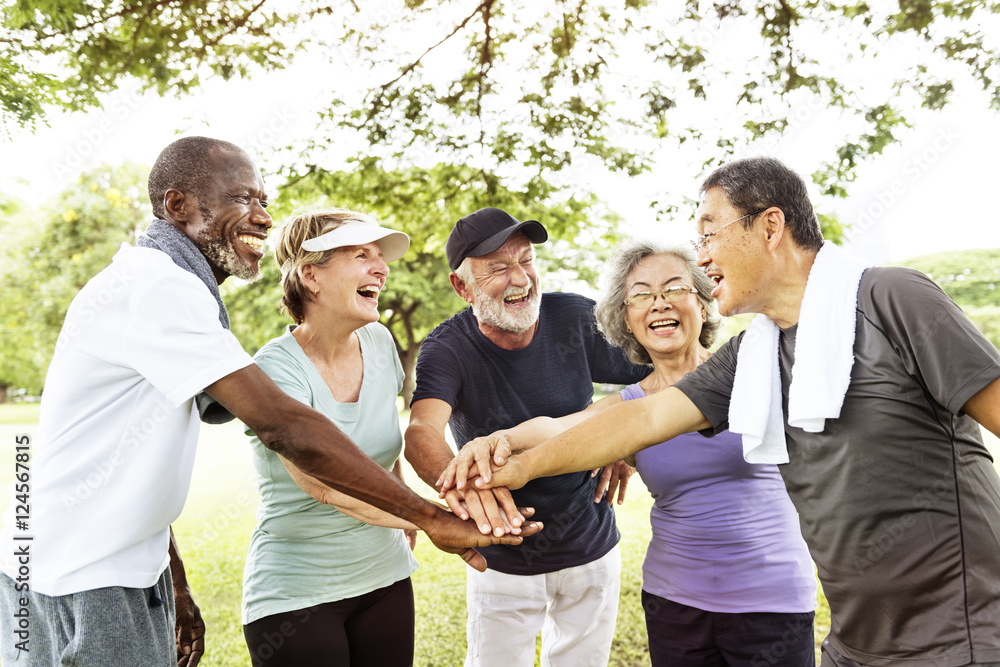 老年退休群体锻炼互助理念